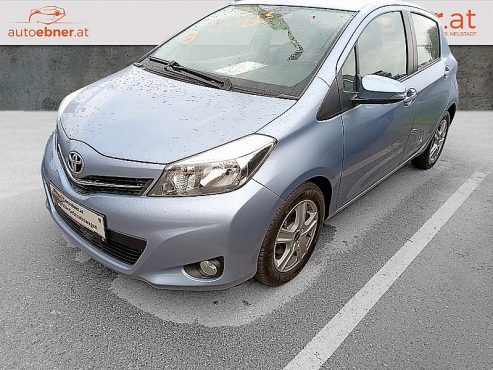 Toyota Yaris 1,4 D-4D 90 DPF Lounge bei Autohaus Ebner in 