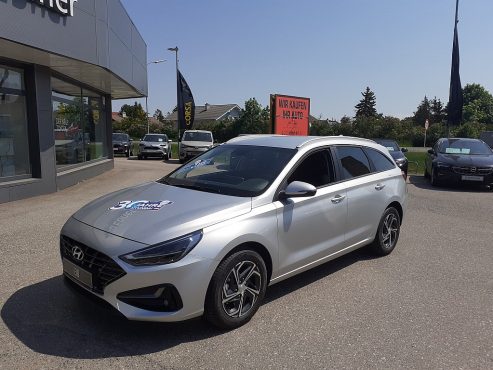 Hyundai i30 CW 1,0 T-GDI Trend Line DCT Aut. bei Autohaus Ebner in 
