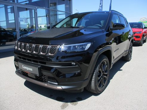 Jeep Compass 1.3 PHEV Upland 240 PS AT 4xe bei Autohaus Ebner in 
