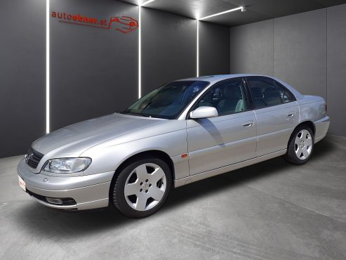Opel Omega Executive 3,0 V6-24V bei Autohaus Ebner in 