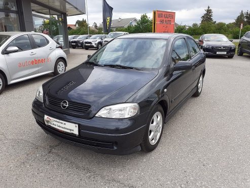Opel Astra Sportive bei Autohaus Ebner in 