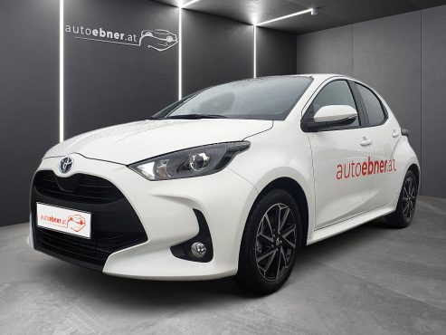 Toyota Yaris 1,5 VVT-i Hybrid Active Drive bei Autohaus Ebner in 