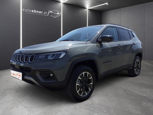 Jeep Compass 1.3 PHEV High Upland 240 PS AT 4xe bei Autohaus Ebner in 